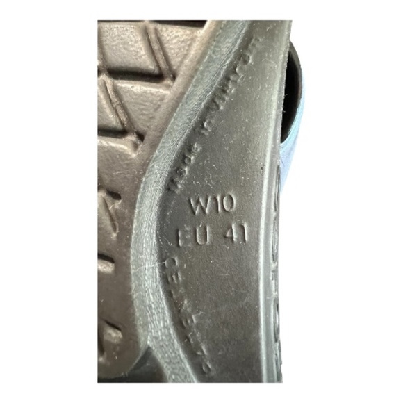 EUC OOFOS Oolala Luxe recovery flip flops Atlantis blue | size 10 - Picture 7 of 7